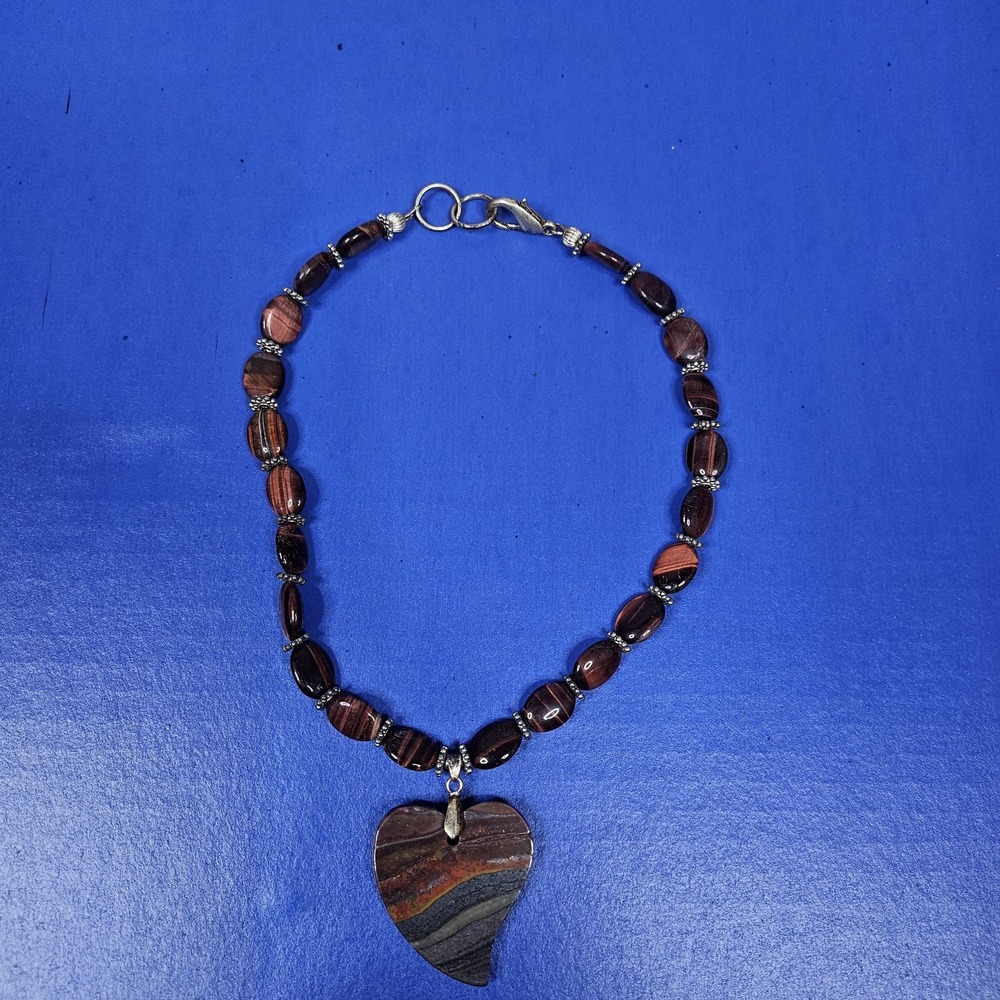 Red Tiger Eye Style Bead Necklace Banded Stone Heart Pendant Silver Tone Boho - Picture 4 of 7